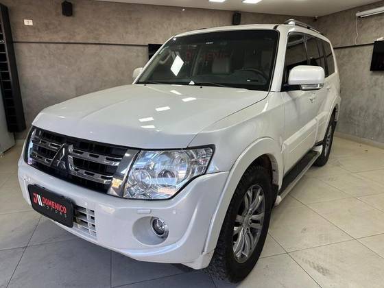 MITSUBISHI PAJERO FULL 3.2 HPE 4X4 16V TURBO INTERCOOLER DIESEL 4P AUTOMÁTICO MITSUBISHI PAJERO FULL 3.2 HPE 4X4 16V TURBO INTERCOOLER DIESEL 4P AUTOMÁTICO